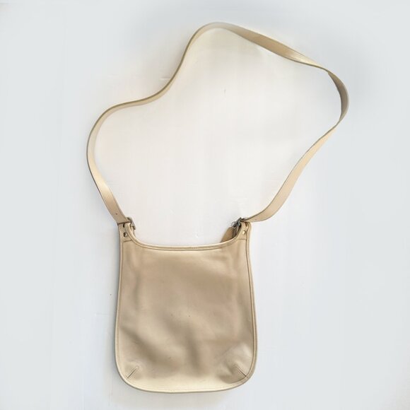 👜 EUC Vintage Coach Hippie Flap Crossbody No. 9131 - Bone - Picture 2 of 6